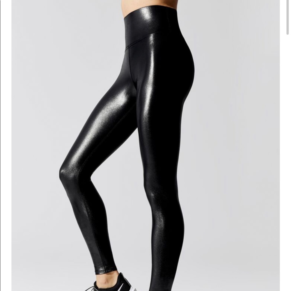 Carbon38 High rise Takara Shine leggings!